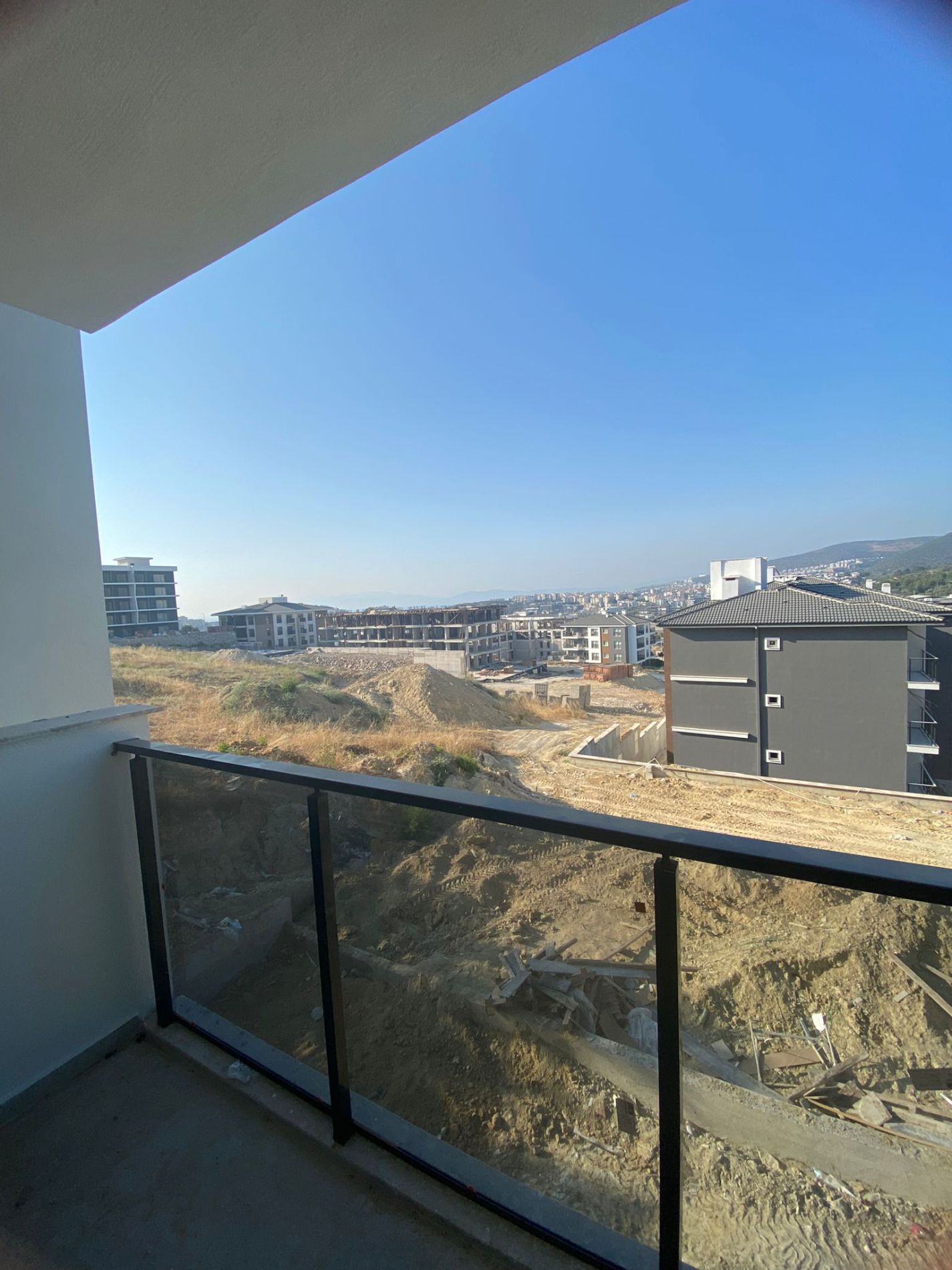 7301 KUŞADASINDA KİRALIK 1+1 DAİRE - <span class=