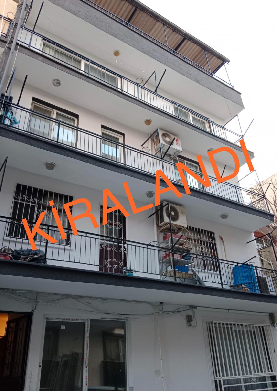 7300 KUŞADASINDA KİRALIK 3+1 DAİRE - 